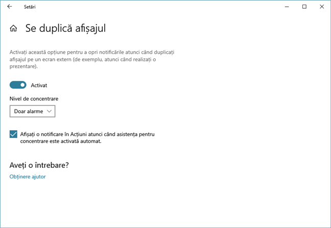 Opțiunea de a bloca notificările din Windows 10 când dublezi ecranul