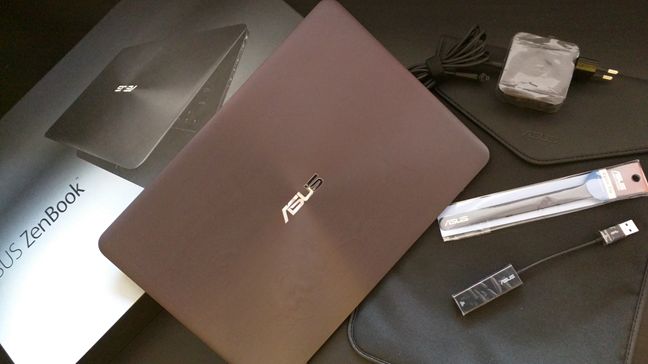 ASUS ZenBook UX305UA, ultrabook, performante, autonomie, review