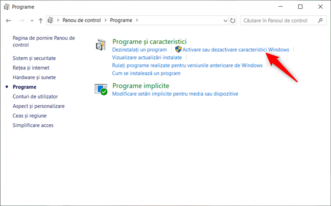 Apăsare pe legătura Activare sau dezactivare caracteristici Windows