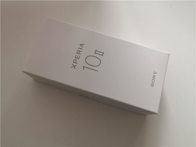 Cutia lui Sony Xperia 10 II