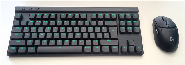 Tastatura G515 LIGHTSPEED TKL È™i mouse-ul G309