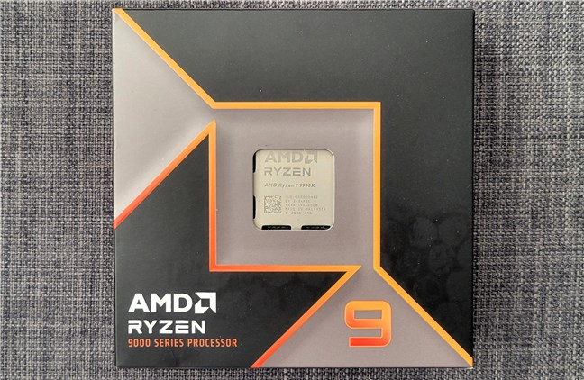 Cutia lui AMD Ryzen 9 9900X