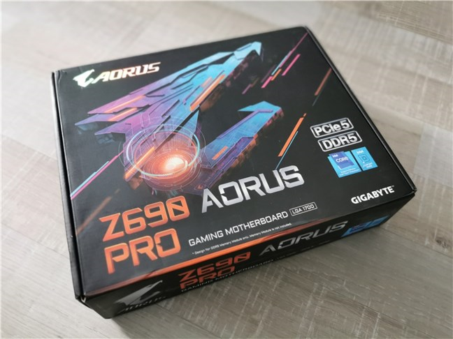 Cutia plÄƒcii Gigabyte Z690 AORUS Pro