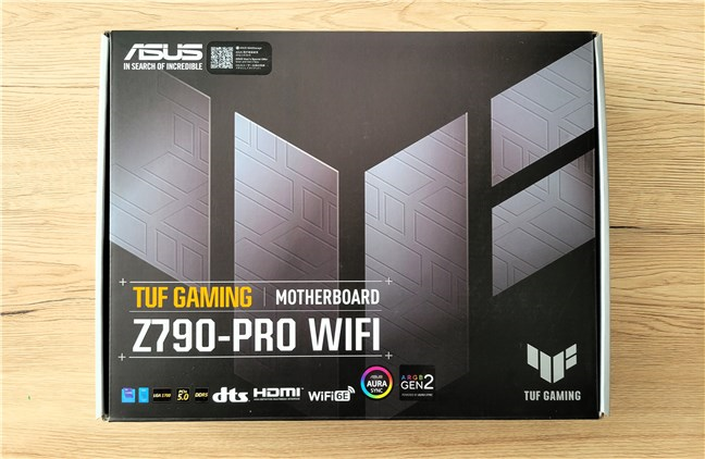 Cutia lui ASUS TUF Gaming Z790-Pro Wi-Fi