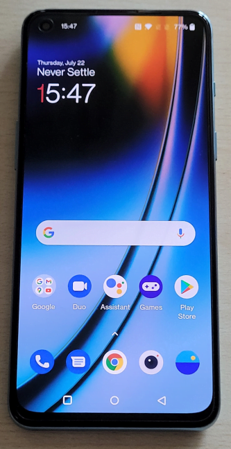 OnePlus Nord2 5G are un ecran AMOLED