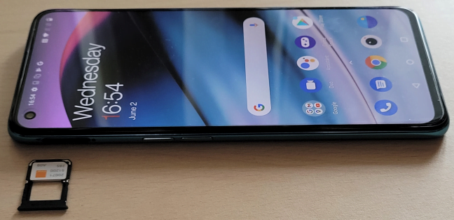 OnePlus Nord CE 5G are un ecran AMOLED de 90 Hz