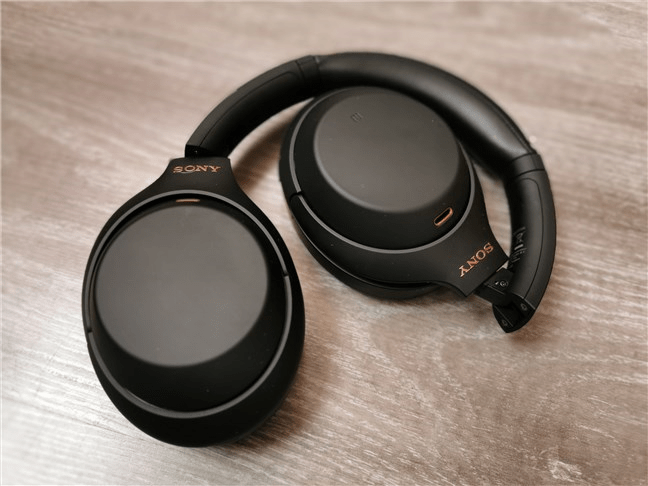 Cupele cÄƒÈ™tilor wireless Sony WH-1000XM4