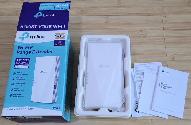 Despachetarea range extenderului TP-Link RE500X