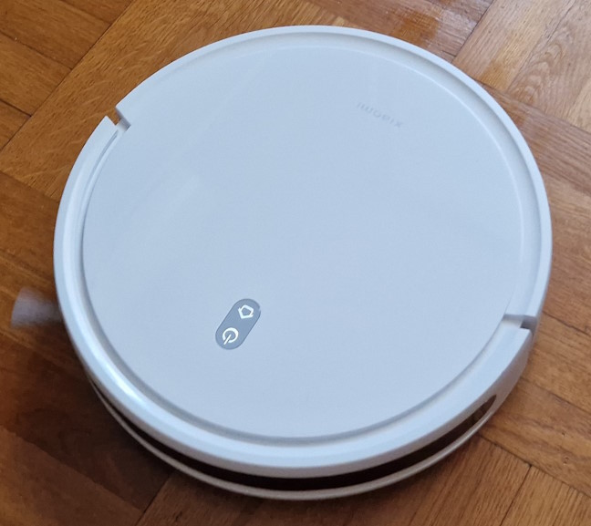 Xiaomi Robot Vacuum E10 nu este la fel de Ã®nalt ca alte aspiratoare robot